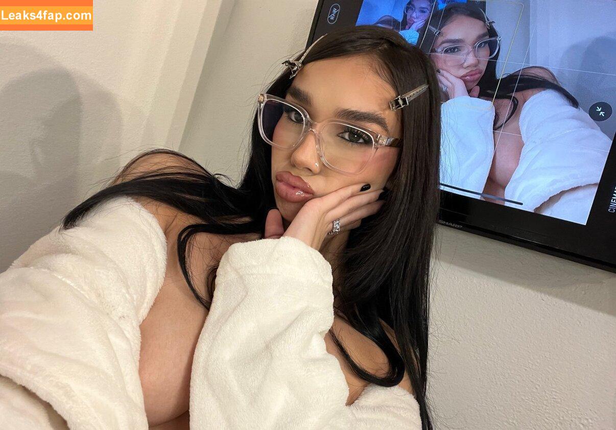 Sexyirl / amnutcha_ / sexyinrealife leaked photo photo #0008