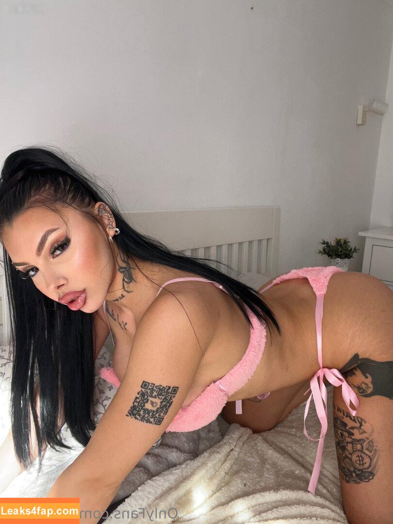 sexynalaa / yourbabynalaa leaked photo photo #0375