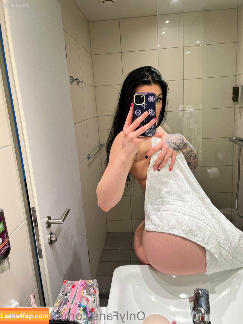 sexynalaa / yourbabynalaa leaked photo photo #0556