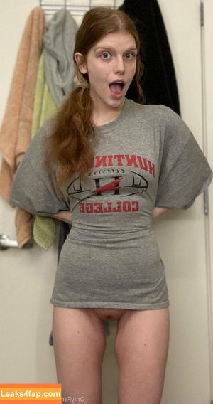 sexyredinbed photo #0359