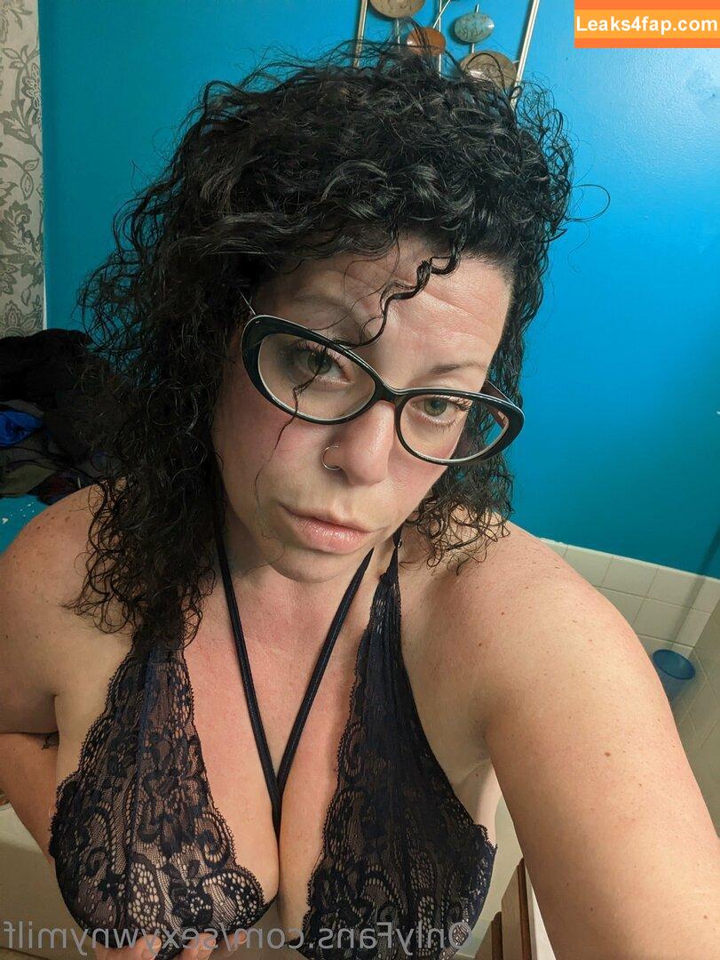 sexywnymilf /  leaked photo photo #0015