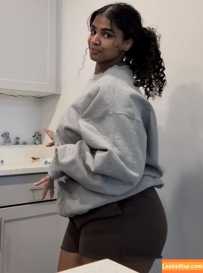 Sh33Natay free nudes