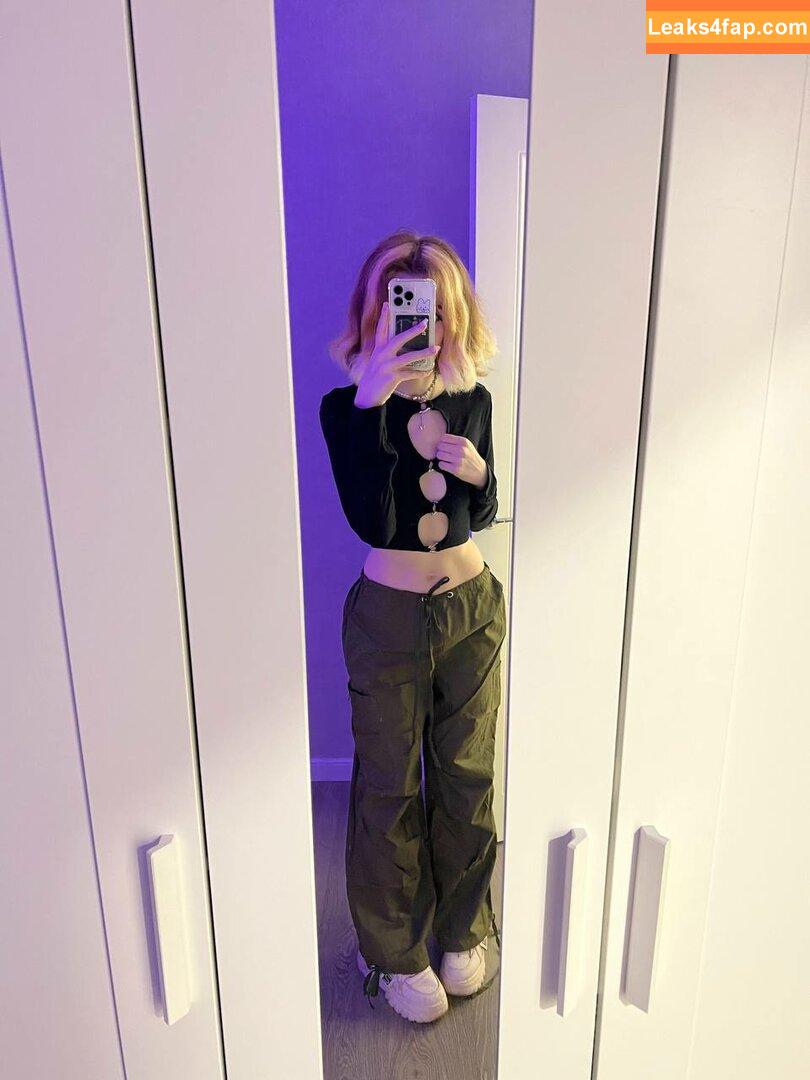 Shadsi / shadi_409 leaked photo photo #0018