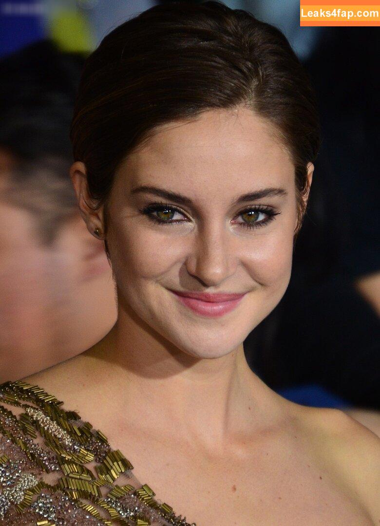 Shailene Woodley / camgurrrl слитое фото фото #0094