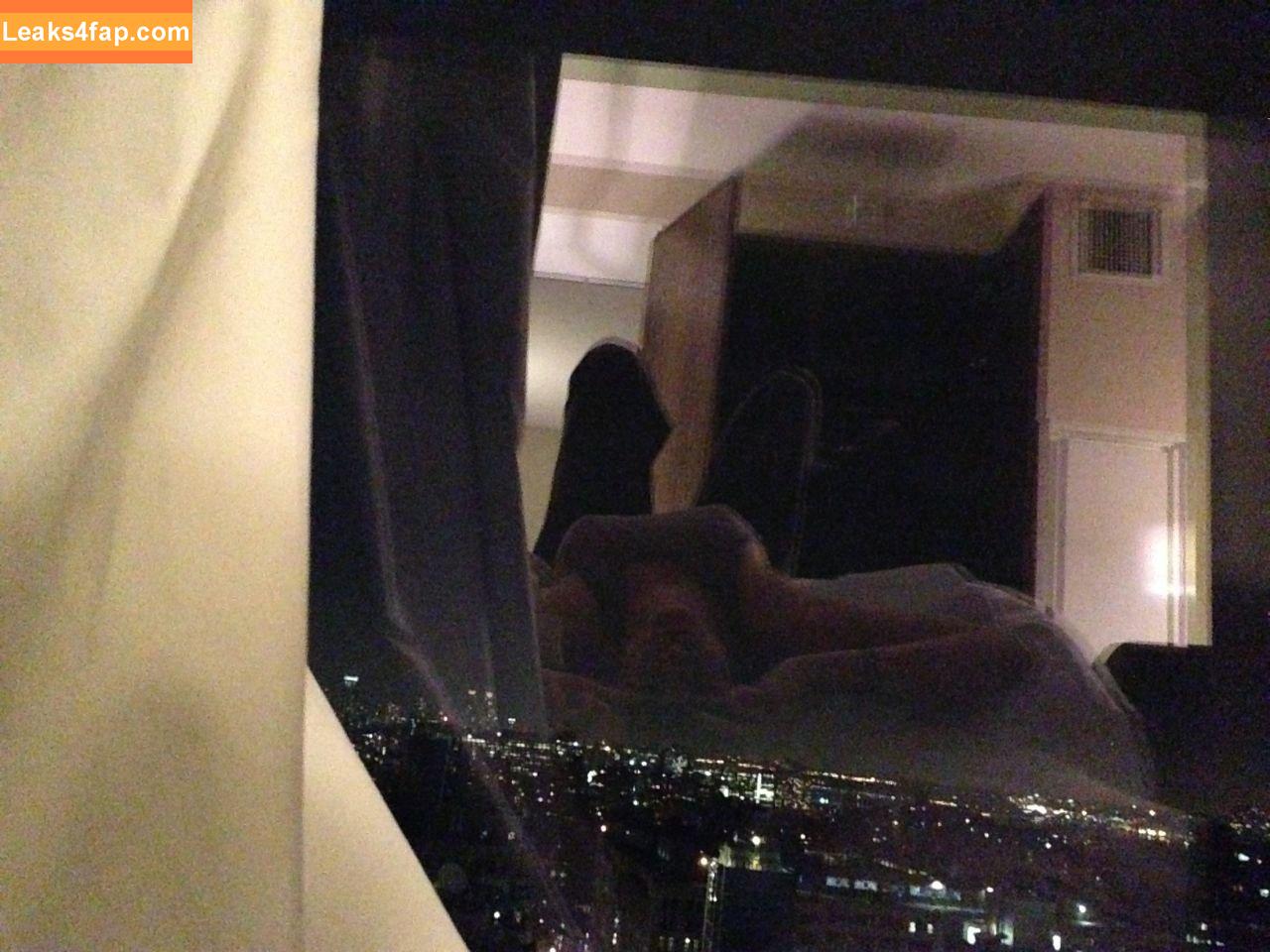 Shailene Woodley / camgurrrl leaked photo photo #0194