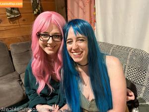 shakicast photo #0123