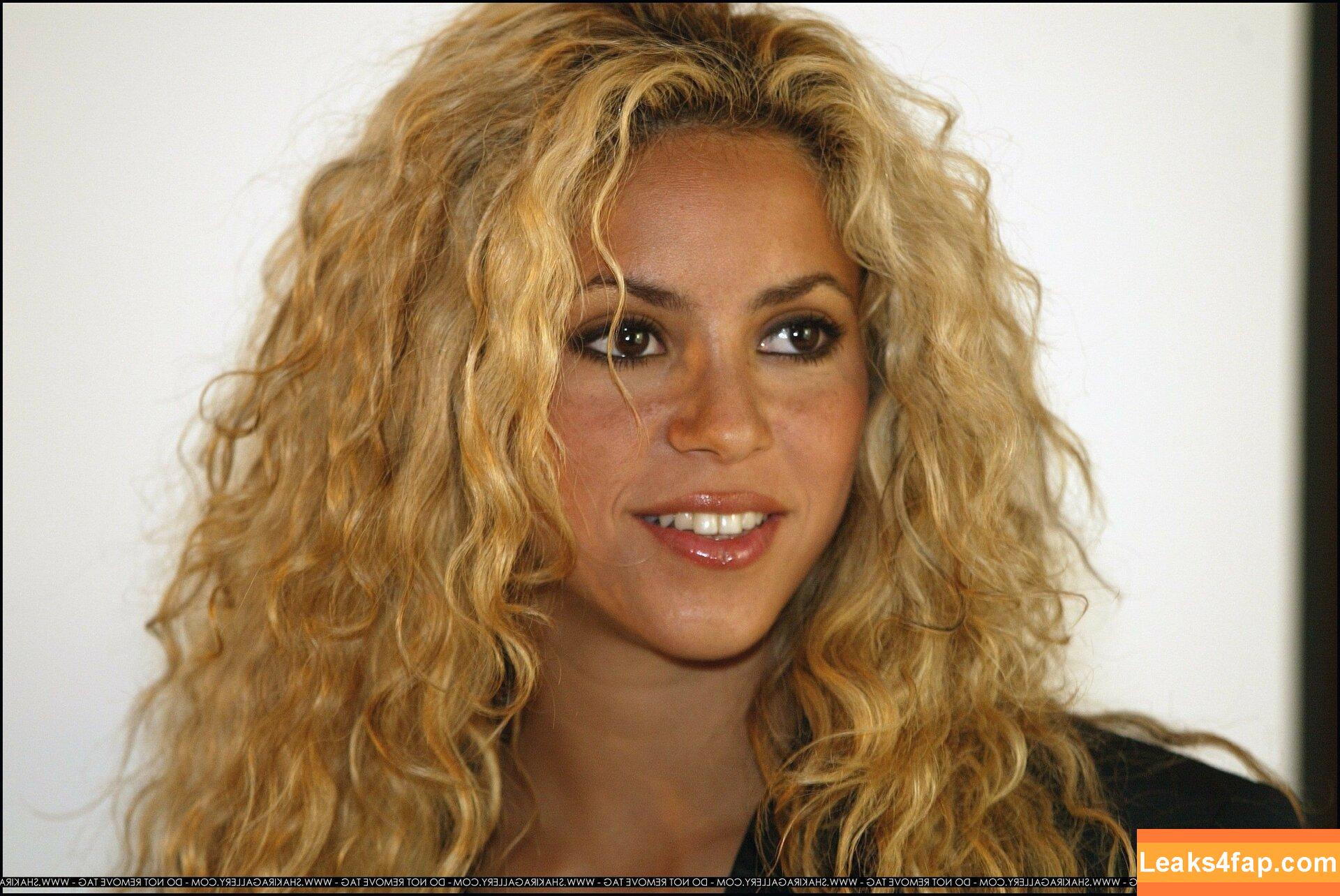 Shakira / shakkira leaked photo photo #0085