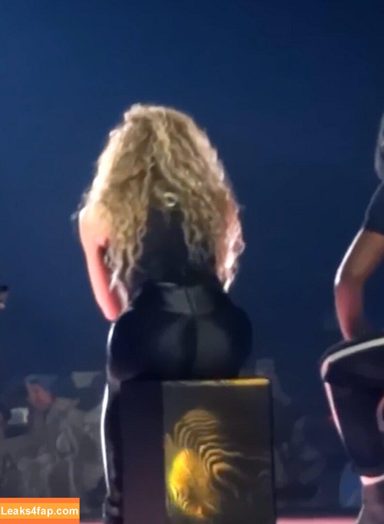 Shakira / shakkira leaked photo photo #0316