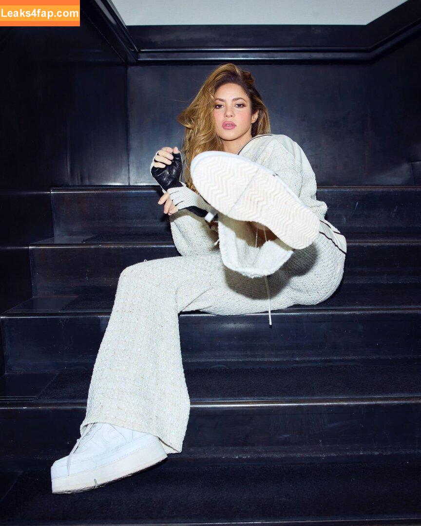 Shakira / shakkira leaked photo photo #0438