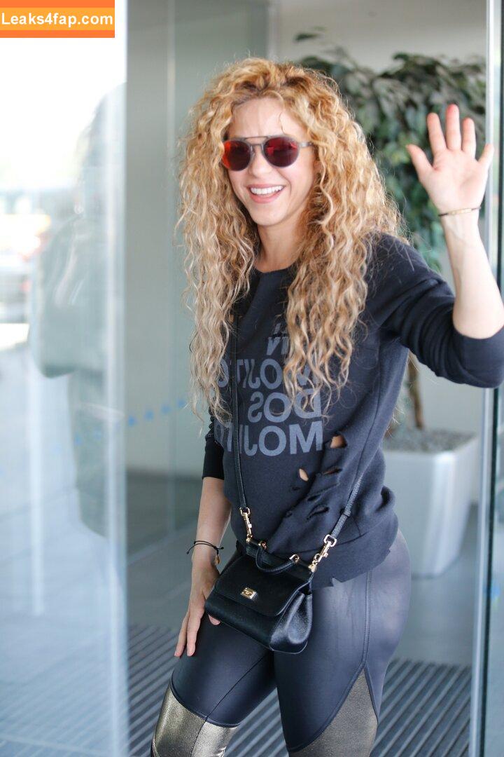 Shakira / shakkira leaked photo photo #0477