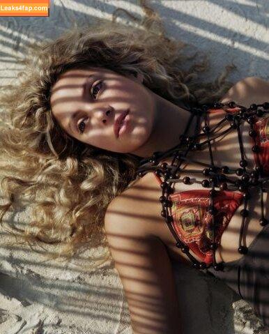 Shakira / shakkira leaked photo photo #0500