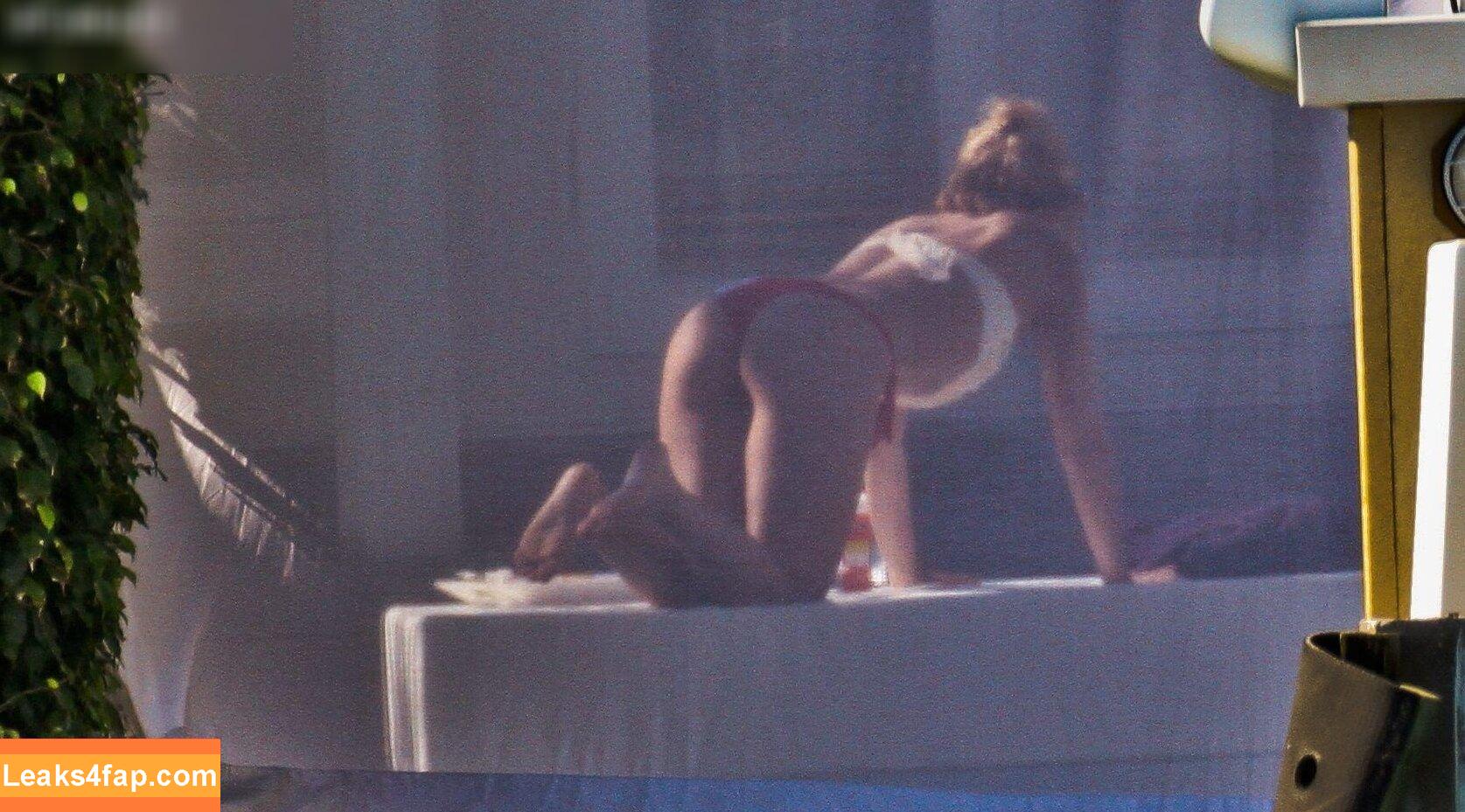 Shakira / shakkira leaked photo photo #0513