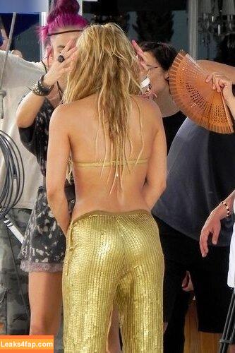 Shakira / shakkira leaked photo photo #0522