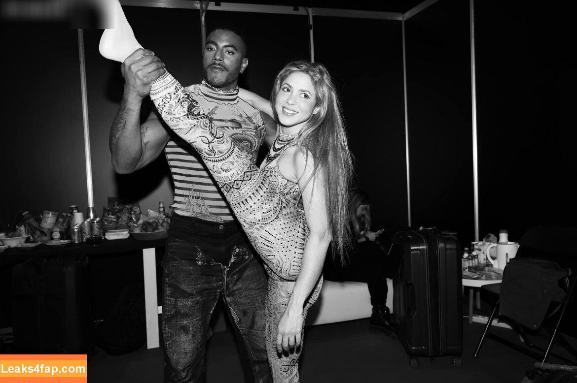 Shakira / shakkira leaked photo photo #0591