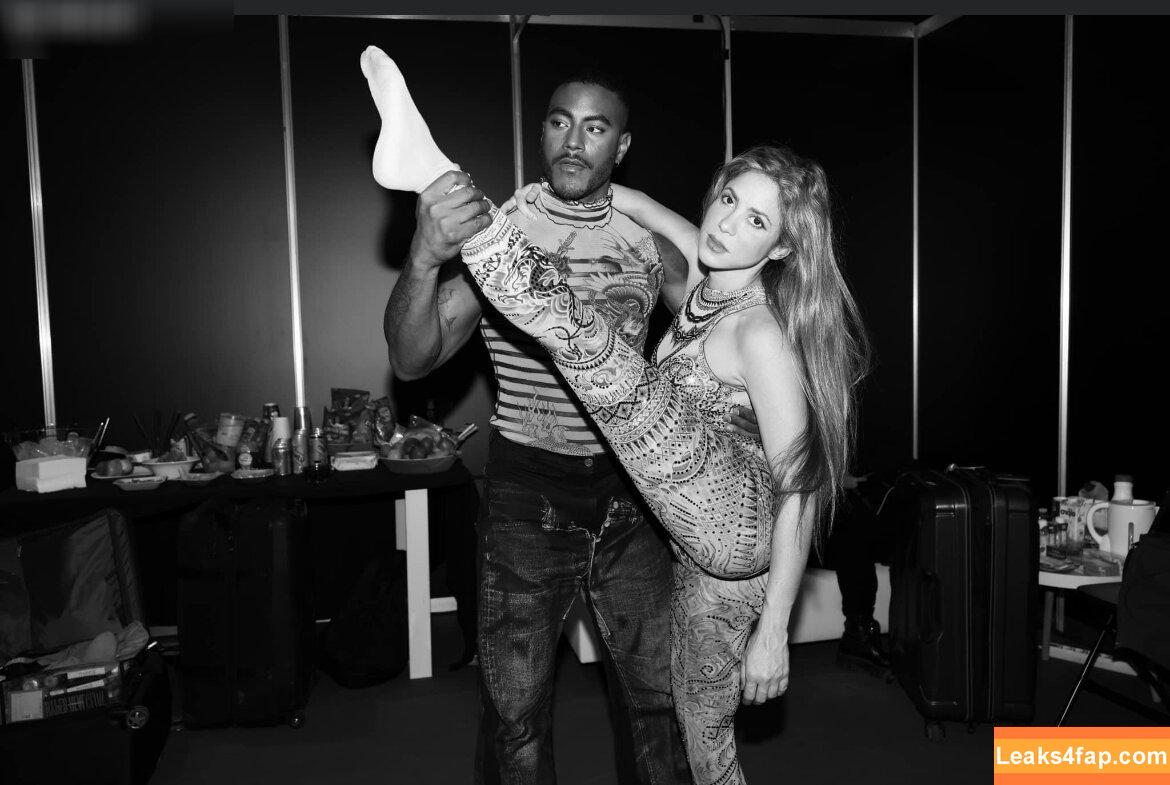Shakira / shakkira leaked photo photo #0592