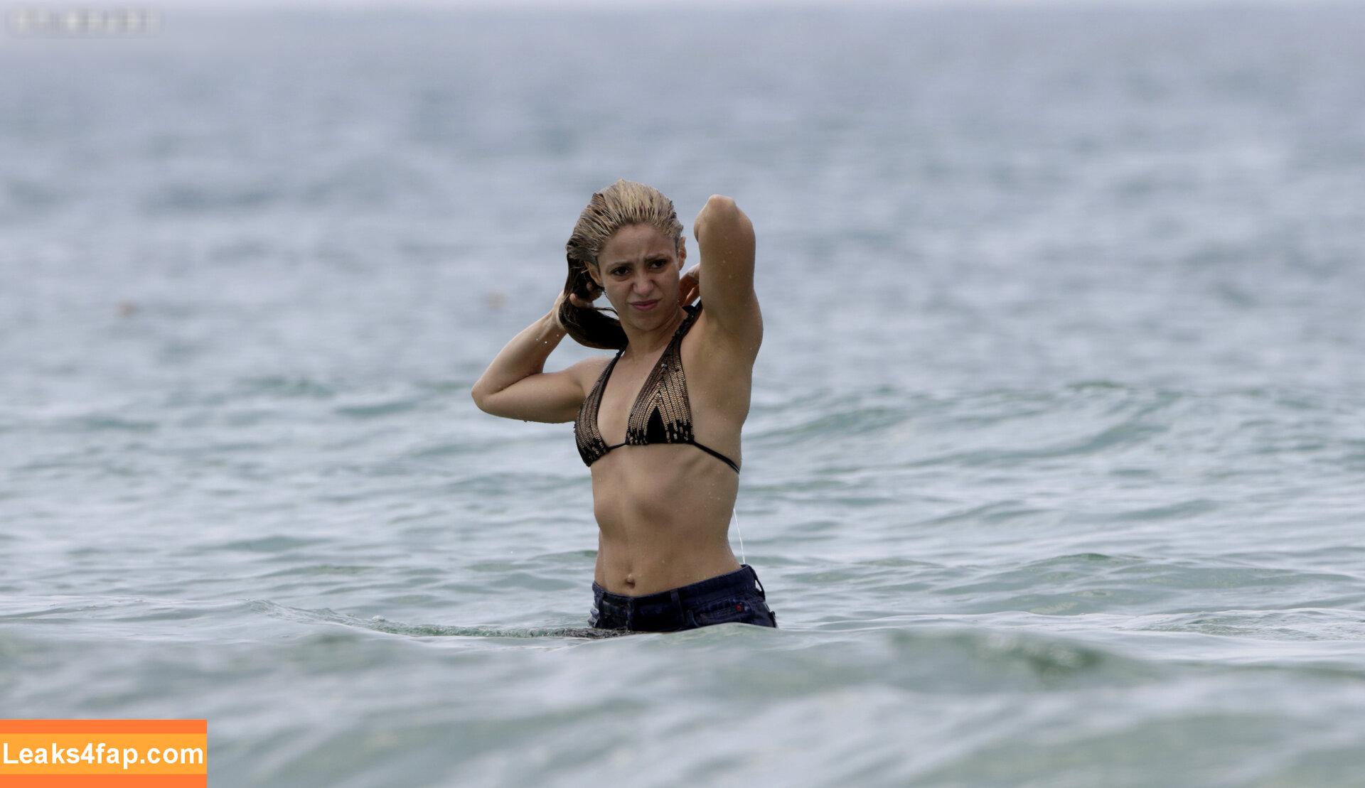 Shakira / shakkira leaked photo photo #0750