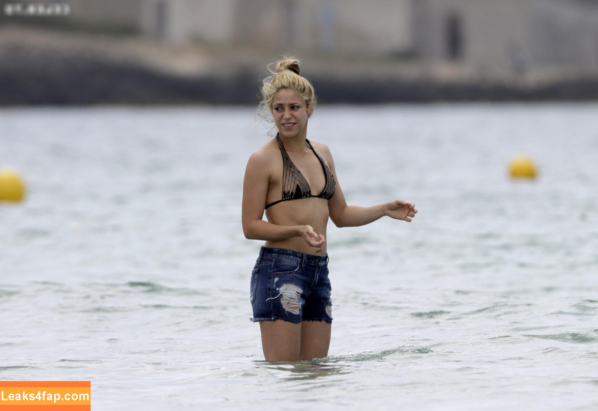 Shakira / shakkira leaked photo photo #0756