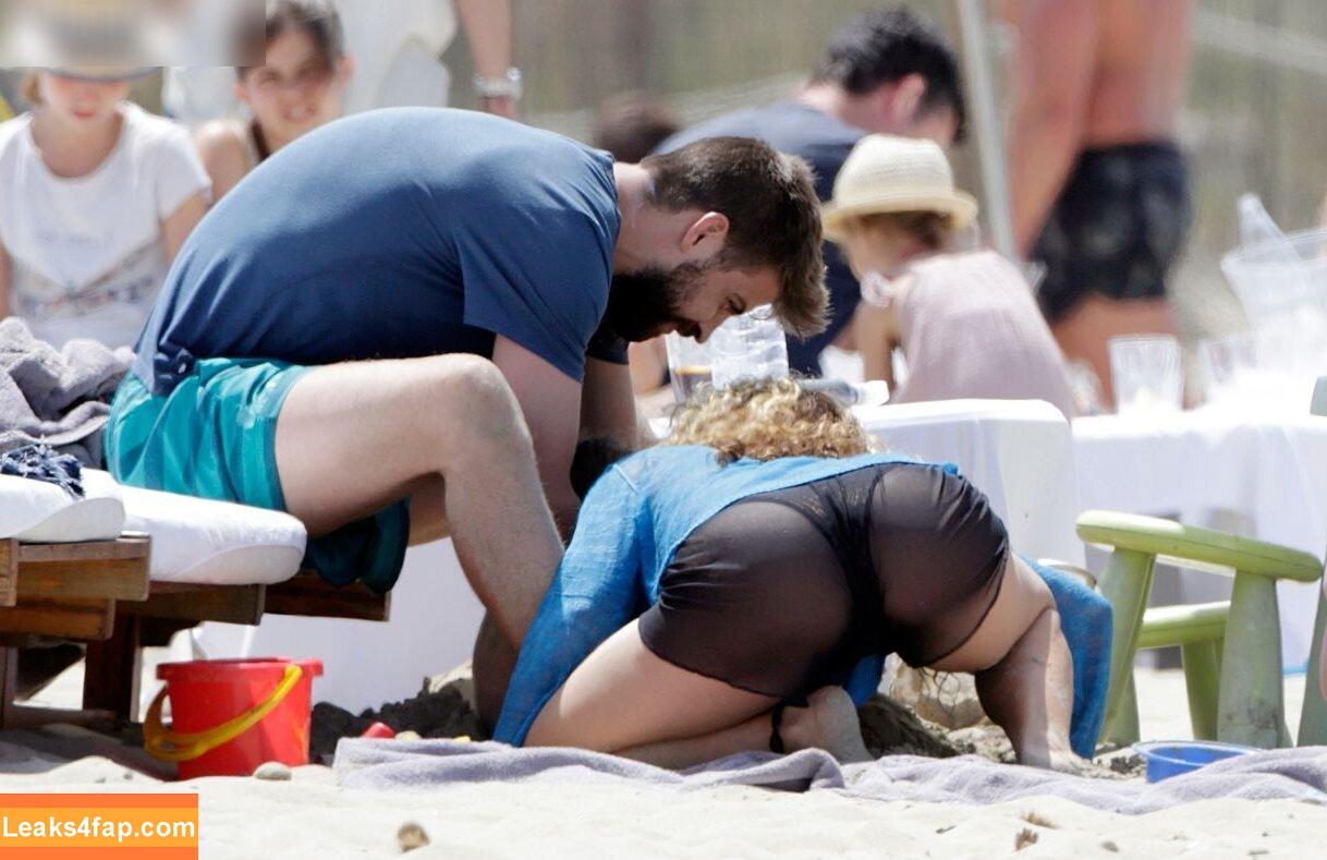 Shakira / shakkira leaked photo photo #0759
