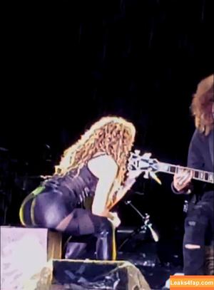 Shakira photo #0318