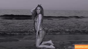 Shakira photo #0320