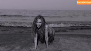 Shakira photo #0325