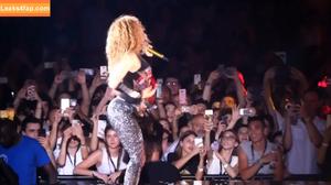 Shakira photo #0326