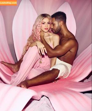 Shakira photo #0409