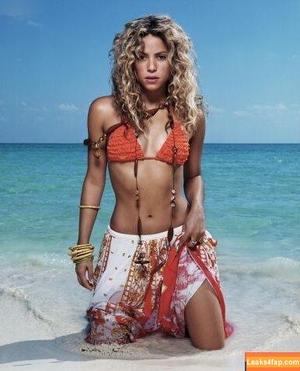 Shakira photo #0498