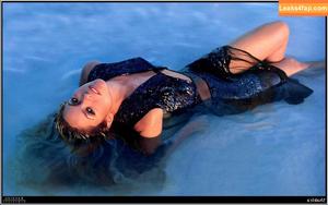 Shakira photo #0575