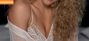 Shakira photo #0692