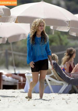 Shakira photo #0744