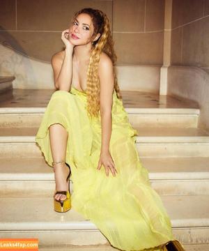 Shakira photo #1003