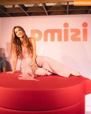 Shakira photo #1014