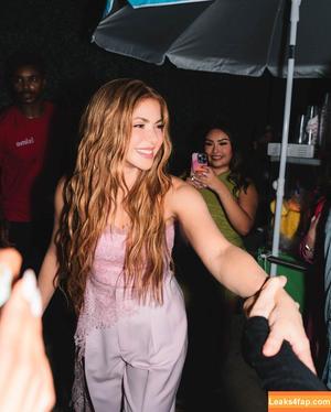 Shakira photo #1018