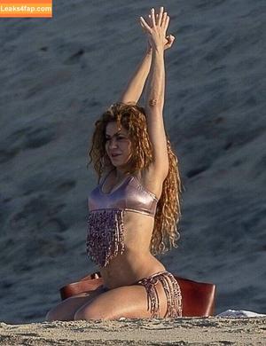 Shakira фото #1046