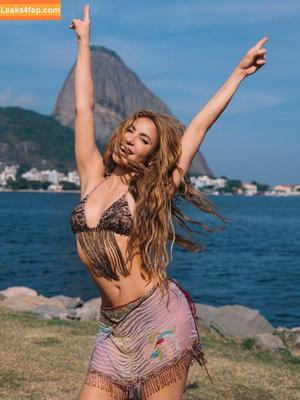 Shakira photo #1104