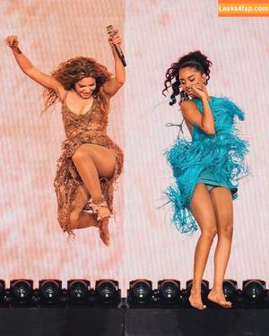 Shakira photo #1133