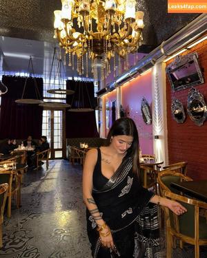 Shambhavi Singh photo #0077