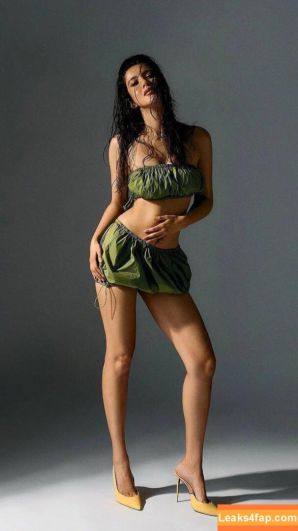 Shanaya Kapoor /  leaked photo photo #0015