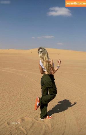 Shania Geiss photo #0010