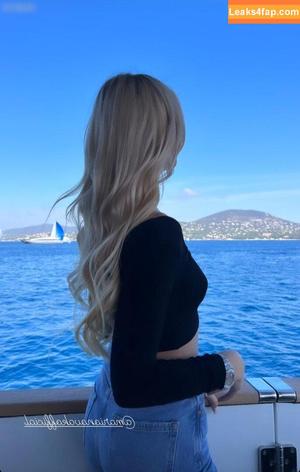 Shania Geiss photo #0013