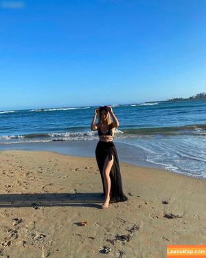 Shania Geiss photo #0029