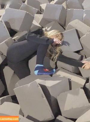 Shania Geiss photo #0052