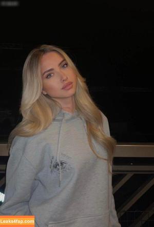 Shania Geiss photo #0123