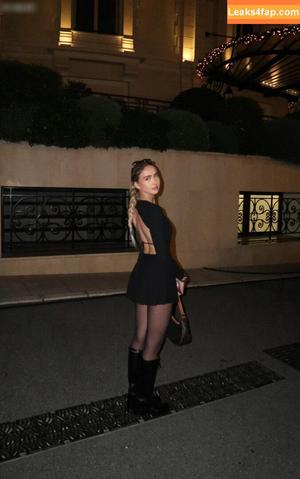 Shania Geiss photo #0194