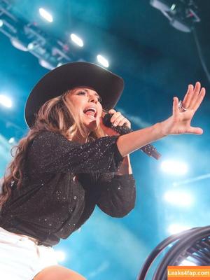 Shania Twain photo #0108