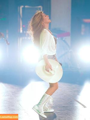 Shania Twain photo #0113
