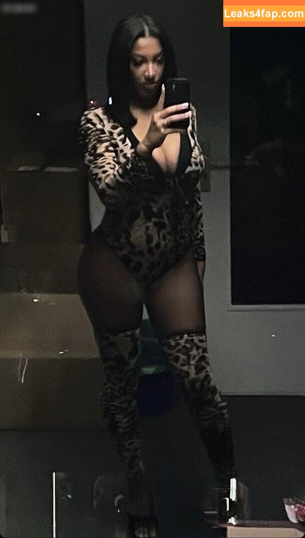shaniaa.d1or /  leaked photo photo #0001