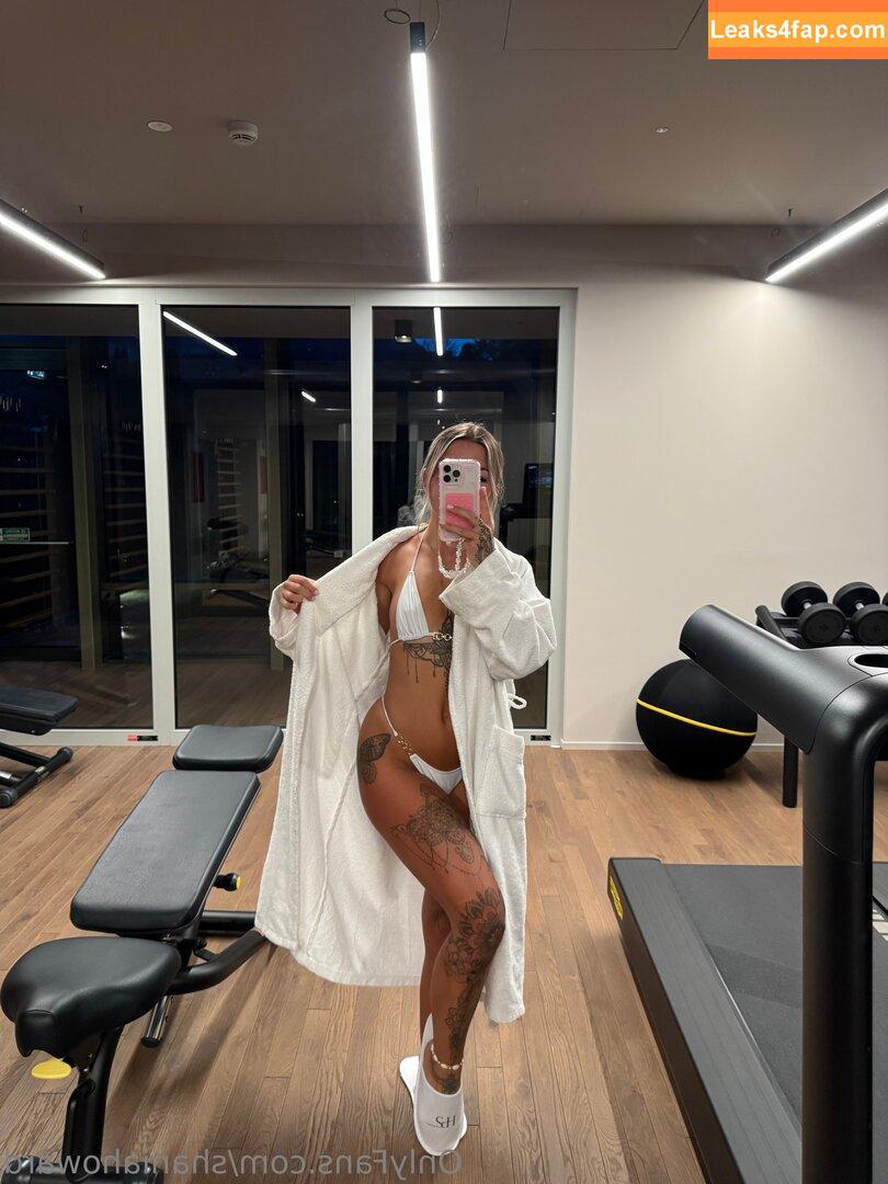 shaniahoward /  leaked photo photo #0006