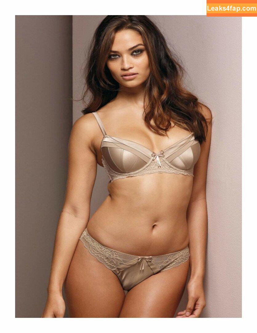 Shanina Shaik / shaninamshaik leaked photo photo #0064